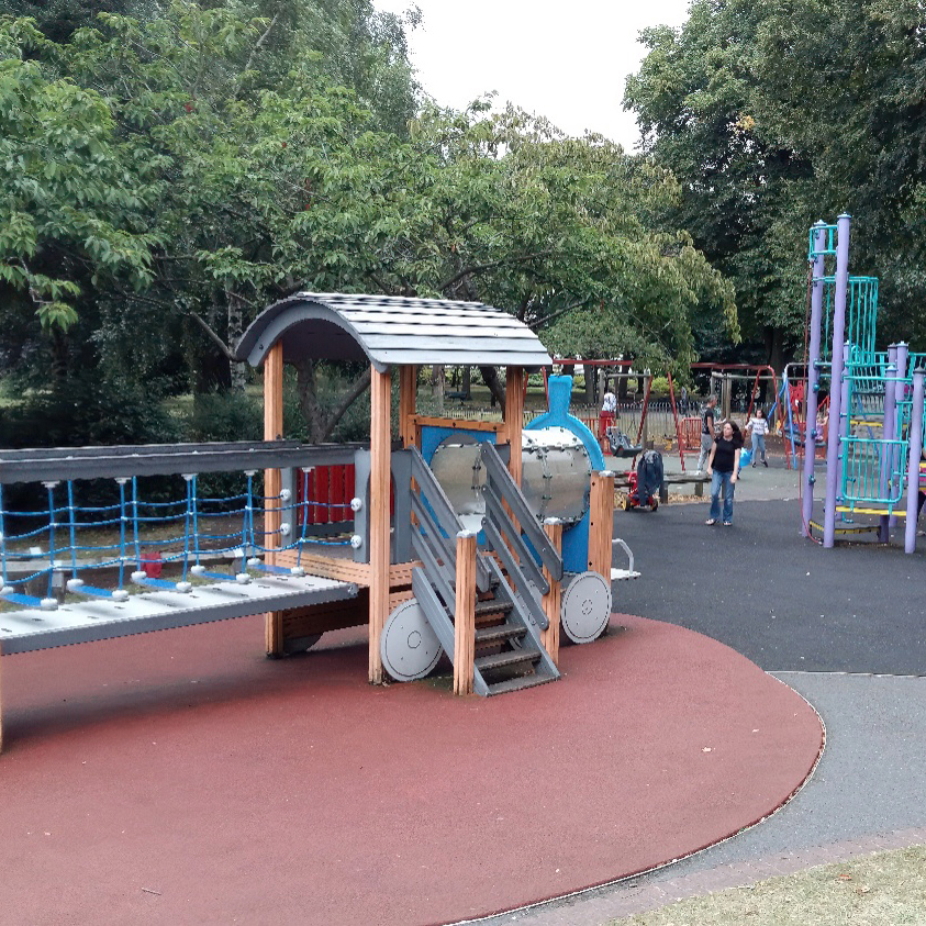 Nearby Attractions Provide Entertainment